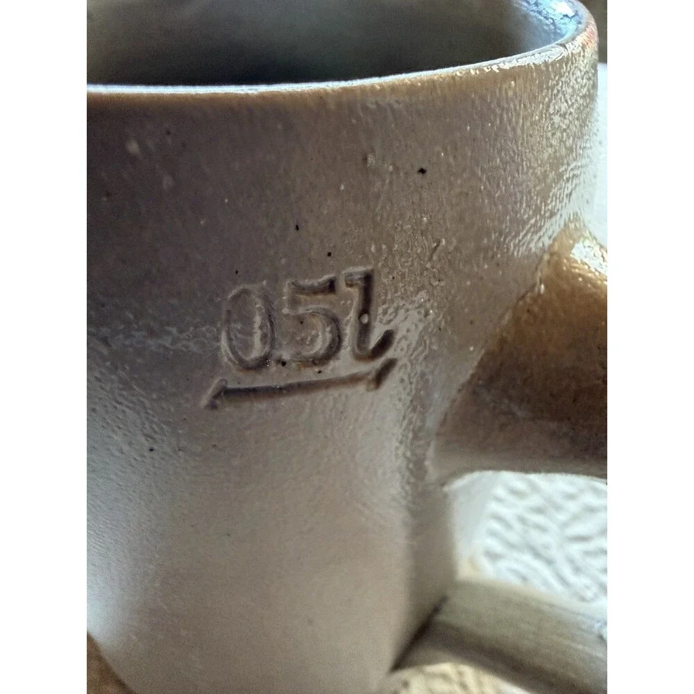Lowenbrau Munich Rare Vintage German Beer Mug Stein Stone Ware 0.5 L W. Germany